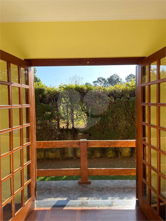 Casa à venda com 4 quartos, sendo 2 suítes, no condomínio Monte Belo, Salto - SP