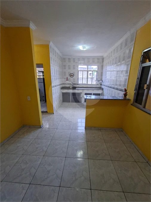 CASA Á VENDA EM SANTÍSSIMO ,ESTRADA DA POSSE ..