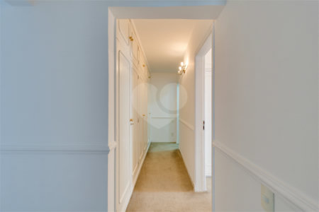 Apartamento à venda com 3 suítes em Real Parque, São Paulo, SP