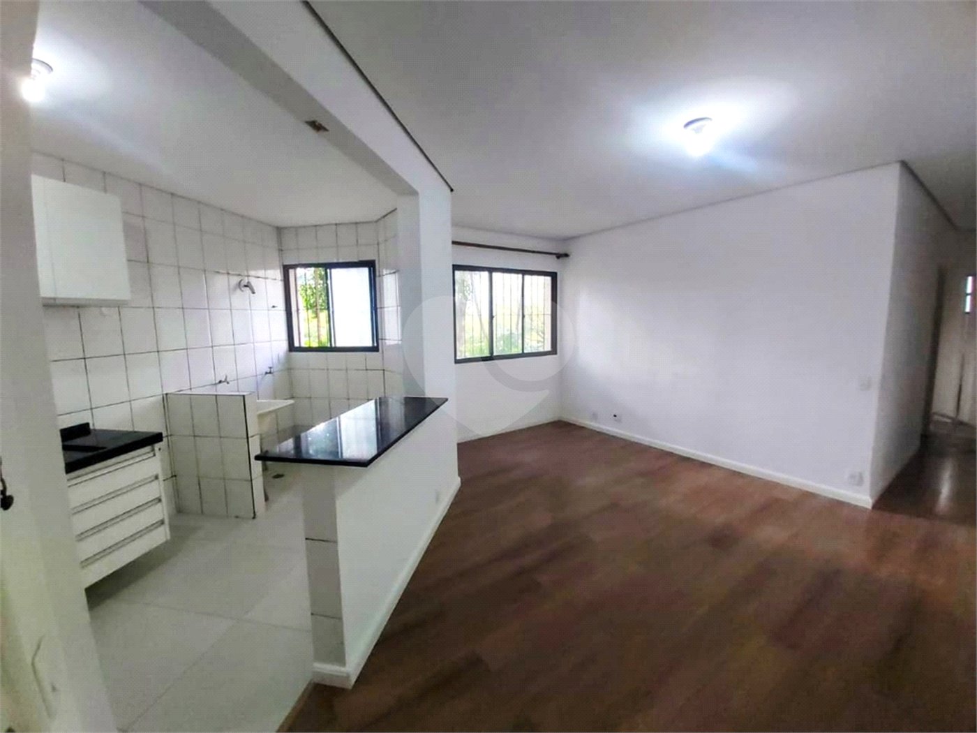 Apartamento à venda no condomínio Torres do Taboão, com 56m²