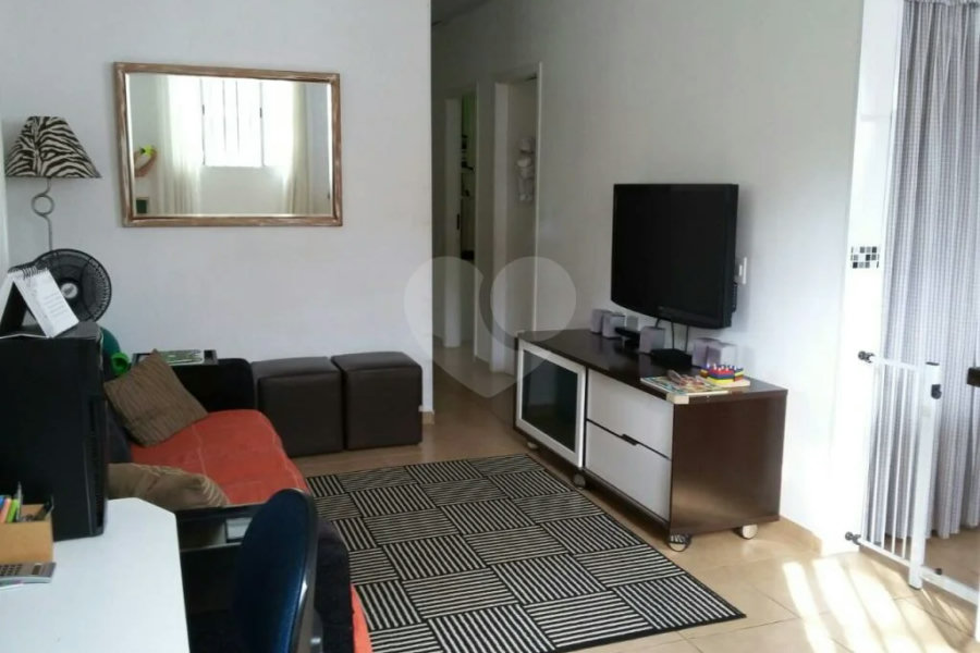 Casa Térrea à venda com 3 quartos, sendo 1 suíte, em Santa Inês, Caieiras, SP
