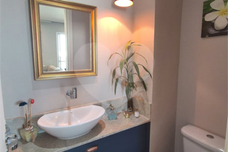 Apartamento à venda com 3 quartos, sendo 1 suíte, no Centro, São Bernardo do Campo, SP