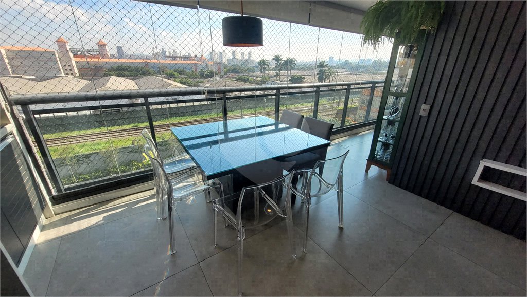 Apartamento à venda com 3 quartos, sendo 1 suíte, em Vila Leopoldina, São Paulo, SP