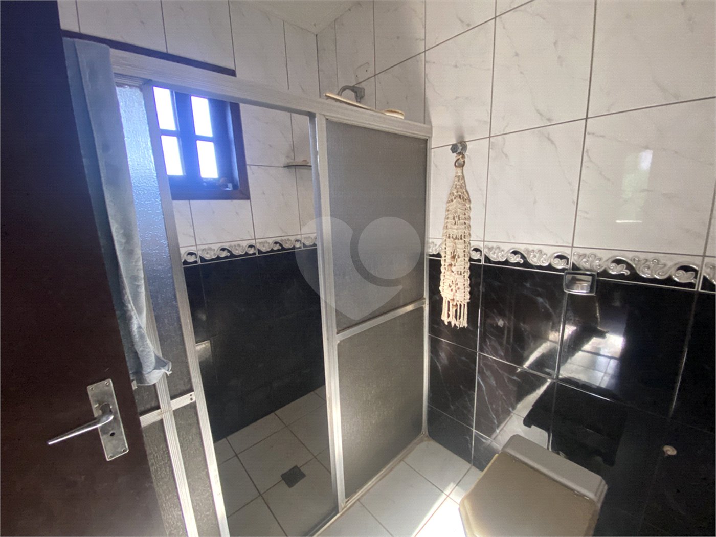 Casa à venda com 3 quartos, sendo 1 suíte, em Parque Residencial Monte Carlo, Ponta Porã, MS