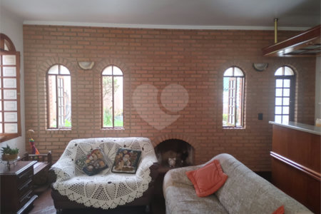 Casa à venda com 4 quartos, sendo 2 suítes, em Parque dos Príncipes, São Paulo, SP
