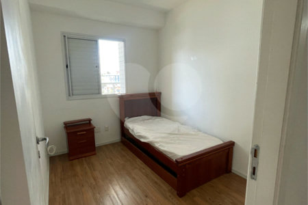 Apartamento à venda com 3 quartos, sendo 1 suíte, em Baeta Neves, São Bernardo do Campo, SP