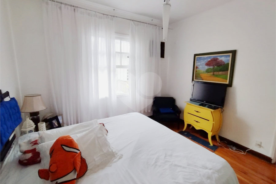 Sobrado à venda com 4 quartos em Santana, São Paulo, SP
