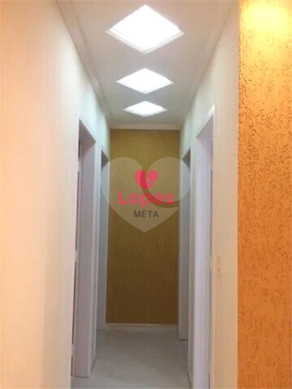 Apartamento à venda com 3 quartos, sendo 1 suíte, em Cidade Morumbi, São José dos Campos, SP