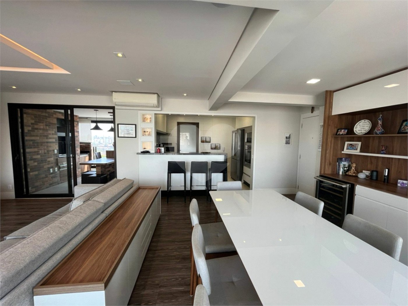 Apartamento à venda com 3 suítes em Campo Belo, São Paulo, SP