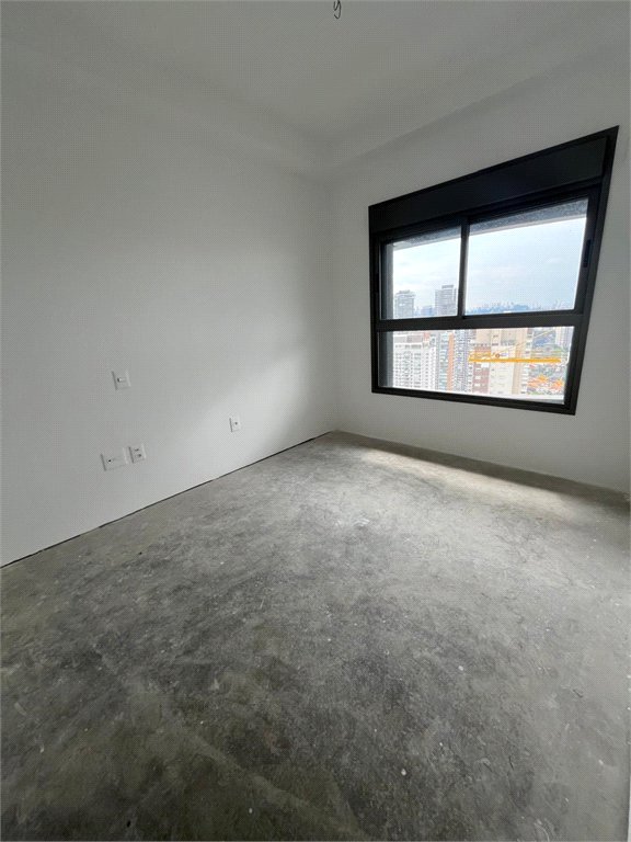 Apartamento à venda com 1 quarto em Santo Amaro, São Paulo, SP