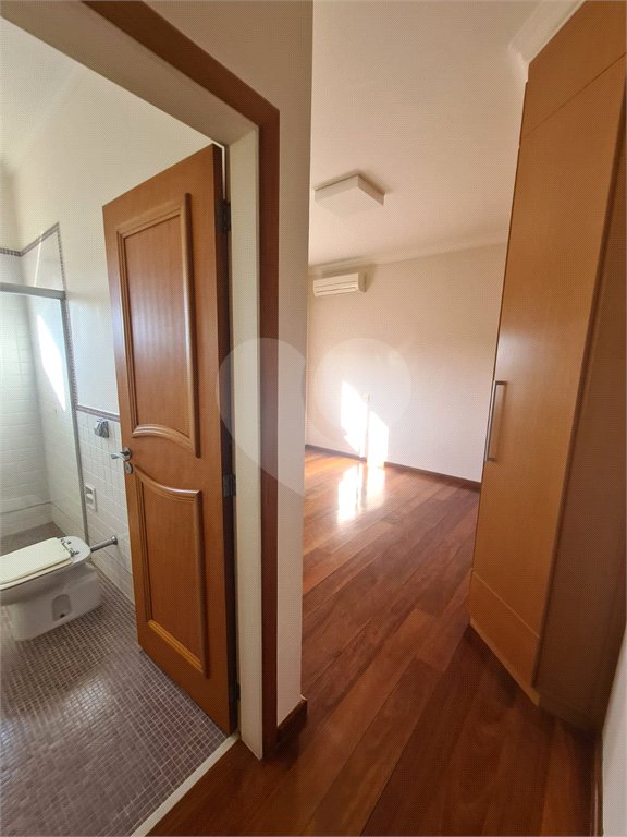 Casa à venda com 3 suítes no condomínio Vinhas da Vista Alegre - Lado Sede, Vinhedo - SP