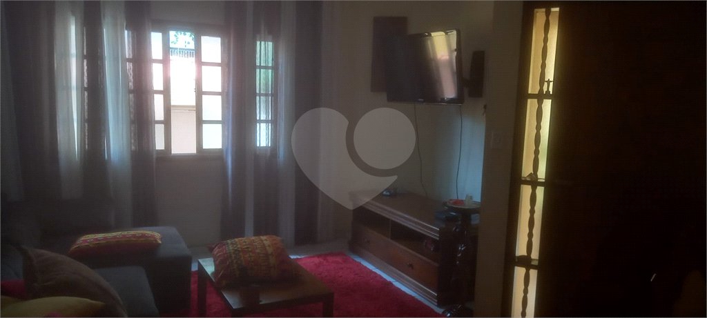 Casa à venda com 3 quartos, sendo 1 suíte,  em Vila Augusta, Guarulhos, SP