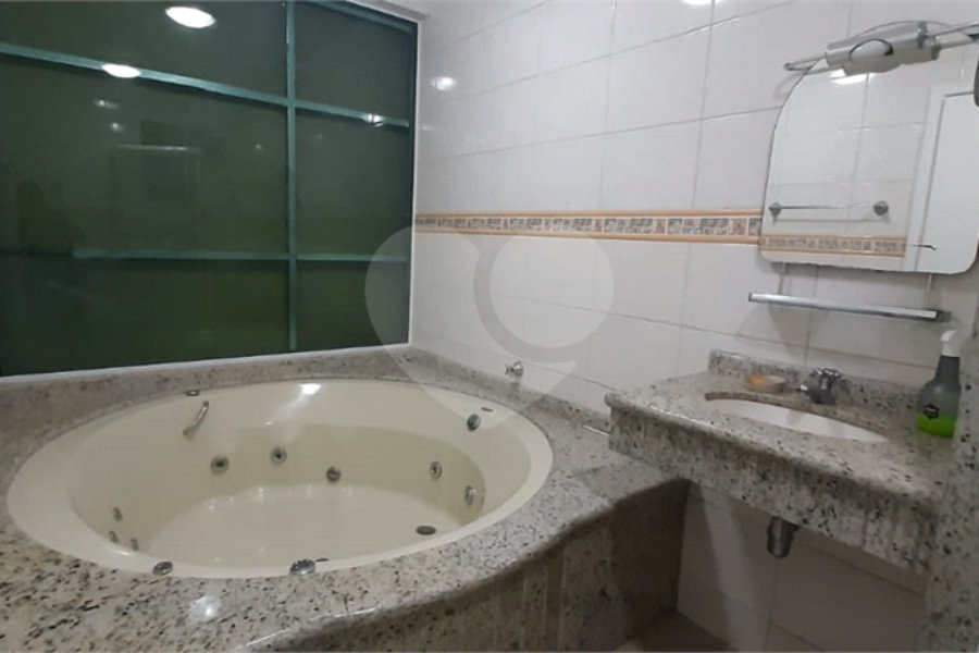 Sobrado à venda com 3 quartos, sendo 1 suíte, em Jaçanã, São Paulo, SP