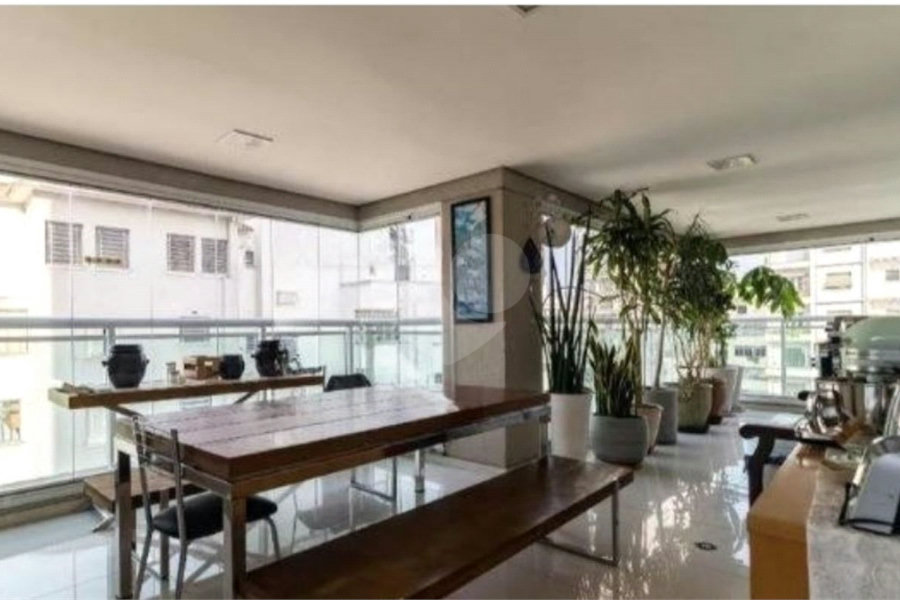 Apartamento à venda com 3 suítes em Paraíso, São Paulo, SP