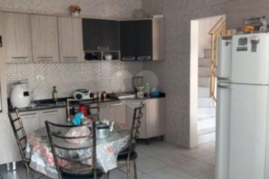 Casa à venda com 2 quartos em Artur Alvim, São Paulo, SP