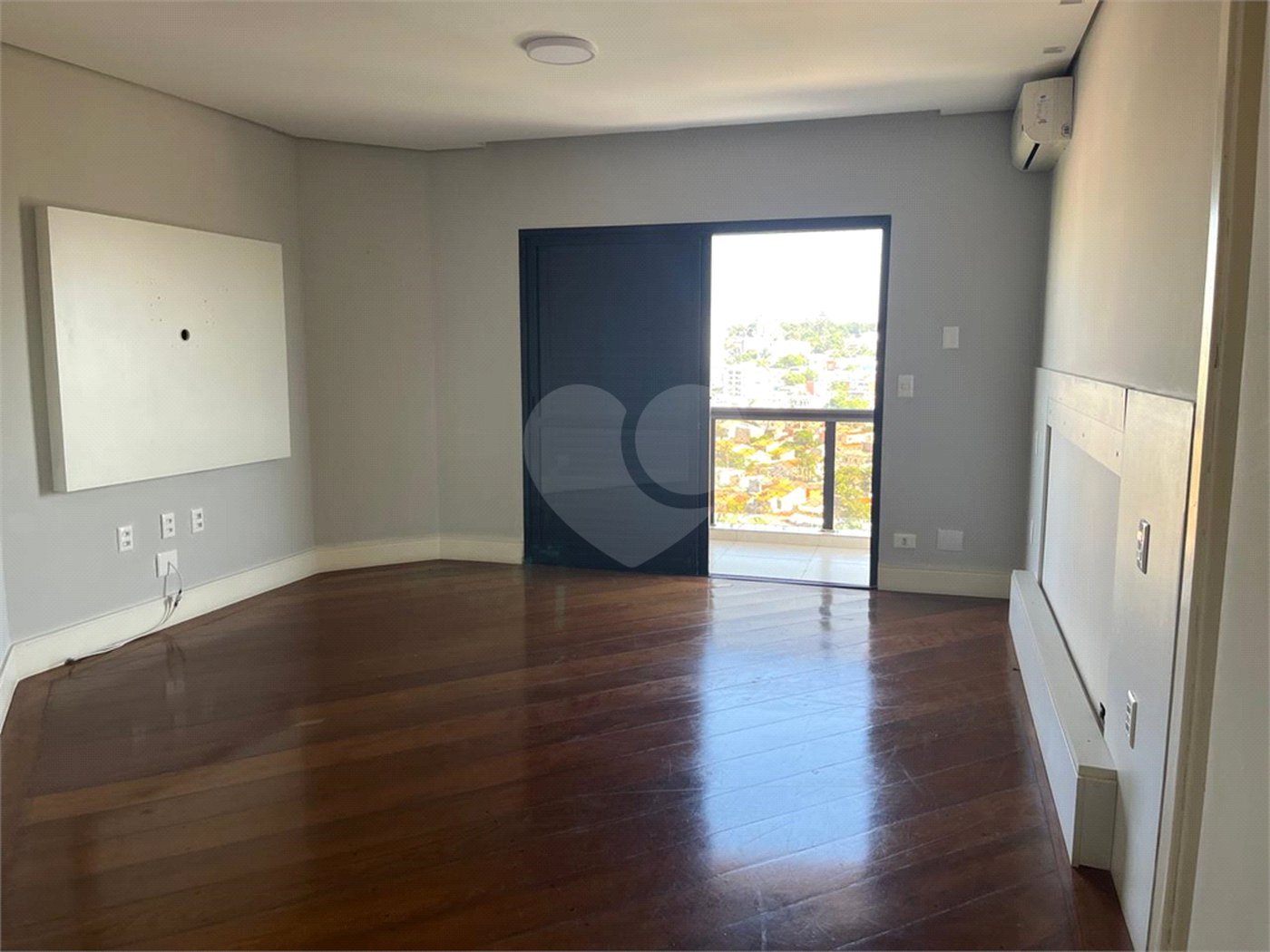 Apartamento à venda com 3 suítes no Centro, Sorocaba, SP