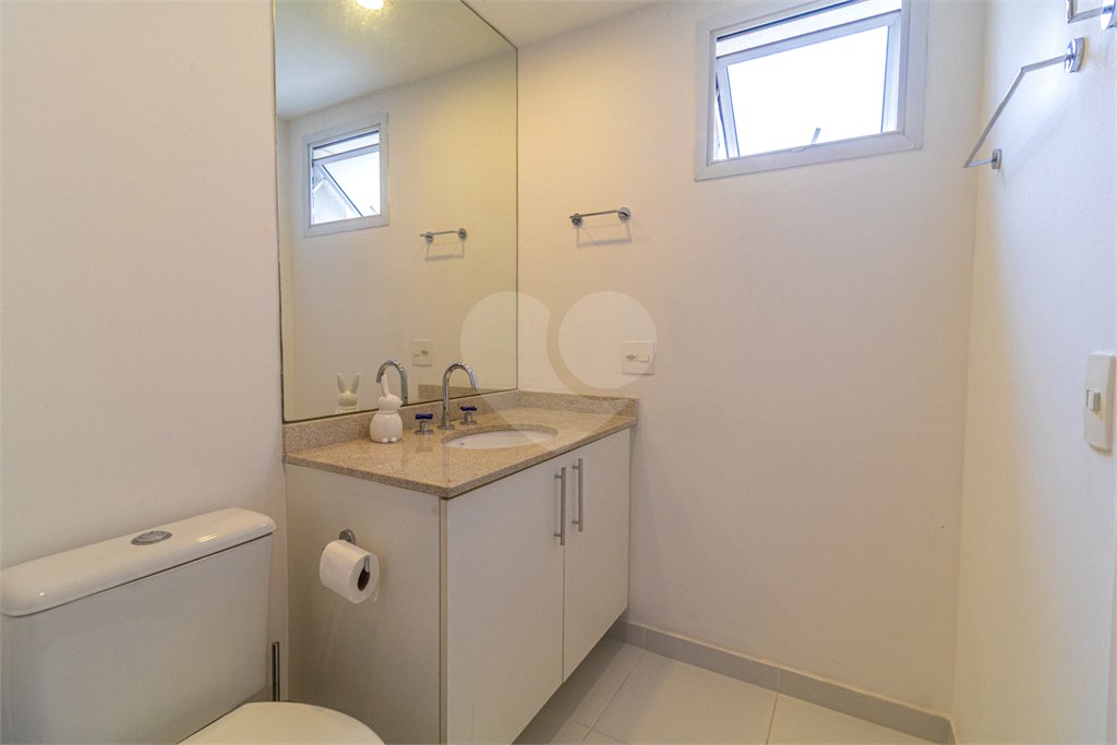 Apartamento à venda com 3 quartos, sendo 1 suíte,  em Morumbi, São Paulo, SP