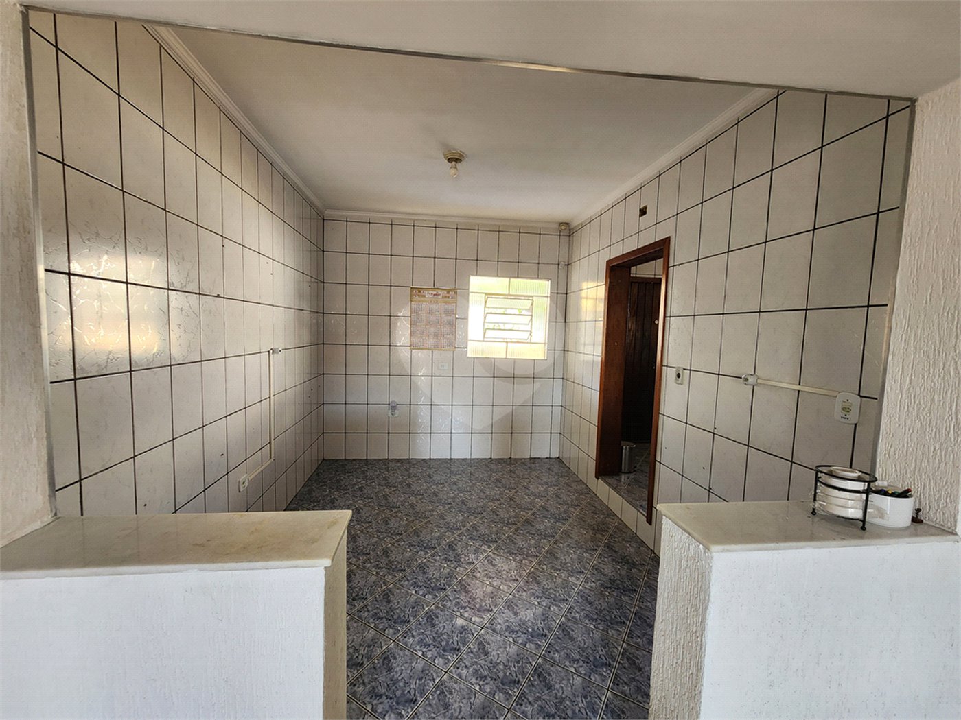 Casa à venda com 2 quartos no Centro, Poá, SP