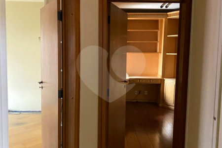 Apartamento à venda com 4 quartos, sendo 3 suítes, em Vila Suzana, São Paulo, SP