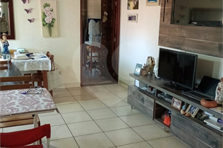 Casa à venda ou para alugar com 6 quartos, sendo 2 suítes, em Parque São George, Cotia, SP