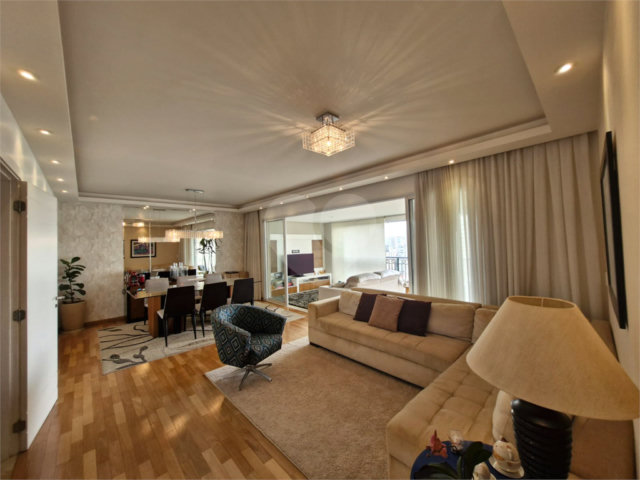 Apartamento à venda ou para alugar com 4 quartos, sendo 3 suítes,  em Santa Teresinha, São Paulo, SP