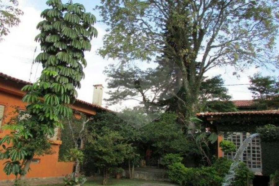 Casa Térrea à venda com 3 quartos, sendo 1 suíte,  no condomínio Travessa Nicolas Jancu,52, São Paulo - SP