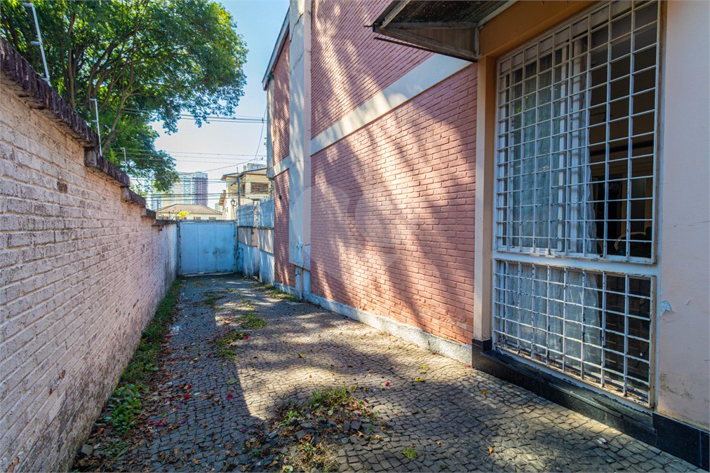 Sobrado à venda com 4 quartos, sendo 1 suíte, em Brooklin, São Paulo, SP