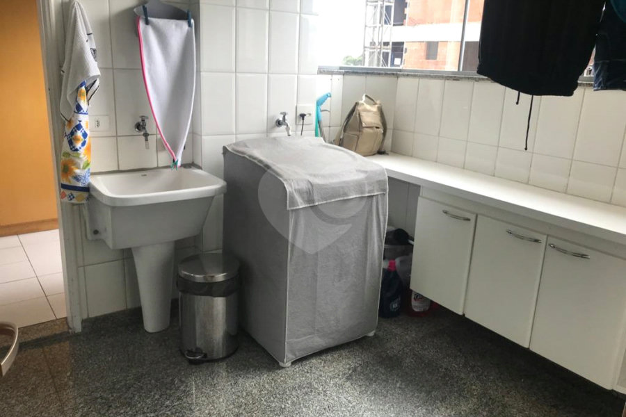 Apartamento à venda com 3 quartos, sendo 1 suíte, em Vila Paulicéia, São Paulo, SP