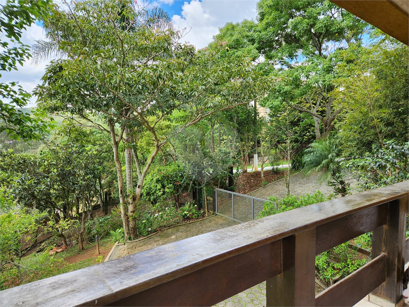 Casa à venda com 5 suítes no condomínio Suíça da Cantareira, Mairiporã - SP