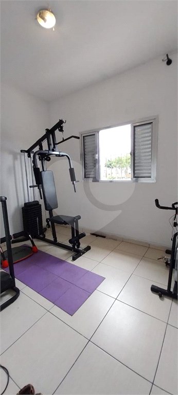 Sobrado à venda com 3 quartos, sendo 1 suíte,  em Jardim Regis, São Paulo, SP
