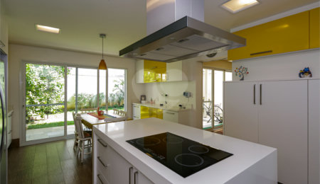 Casa à venda com 4 quartos, sendo 2 suítes,  em Chácara Monte Alegre, São Paulo, SP