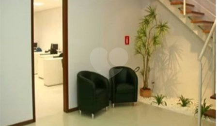 Sobrado à venda com 4 quartos em Santana, São Paulo, SP