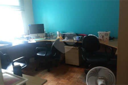 Sobrado à venda com 3 quartos, sendo 1 suíte, em Alto da Boa Vista, São Paulo, SP