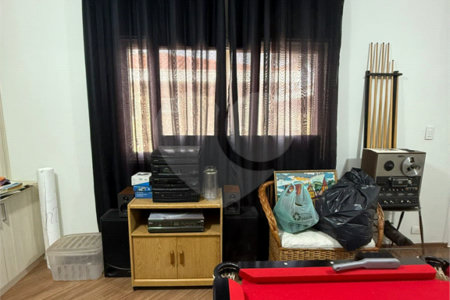 Casa à venda com 3 quartos, sendo 1 suíte, em Jardim Bélgica, São Paulo, SP