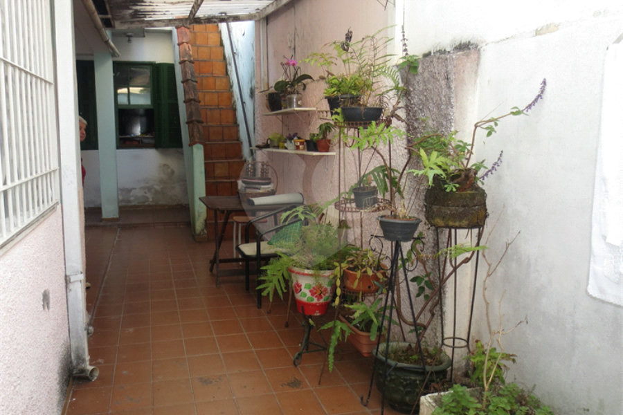 Casa Térrea p/Modernização na Chácara Inglesa - Terreno 10 x 30 - 450 m. metrô Pça da Árvore