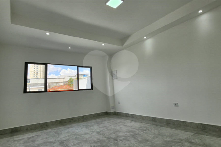 Sobrado à venda com 3 quartos, sendo 1 suíte, em Vila Bonilha, São Paulo, SP
