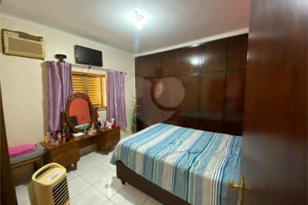 Casa à venda com 4 quartos, sendo 1 suíte, em Campos Elíseos, Ribeirão Preto, SP