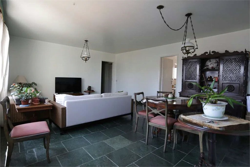 Apartamento à venda com 3 quartos, sendo 1 suíte,  em Cidade Monções, São Paulo, SP