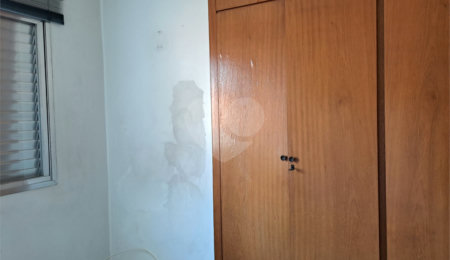Casa à venda com 3 quartos, sendo 1 suíte,  em Campo Belo, São Paulo, SP