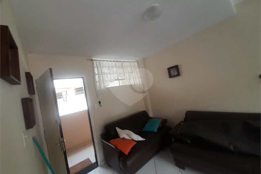 Apartamento à venda com 3 quartos, sendo 1 suíte, no Centro, Serra Negra, SP