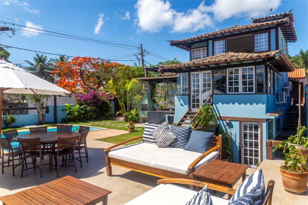 Casa à venda com 5 quartos, sendo 3 suítes, em Geribá, Armação dos Búzios, RJ