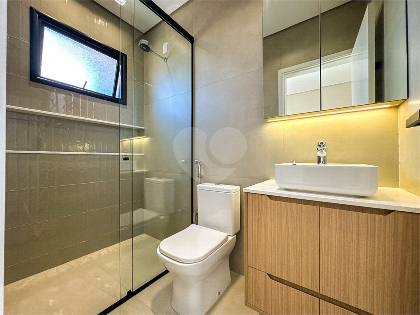 Casa à venda com 3 suítes no condomínio Jardim Residencial Dona Maria Candida, Indaiatuba - SP