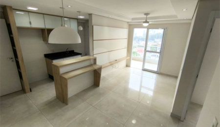 Apartamento à venda com 2 quartos, sendo 1 suíte,  em Jardim Vazani, São Paulo, SP