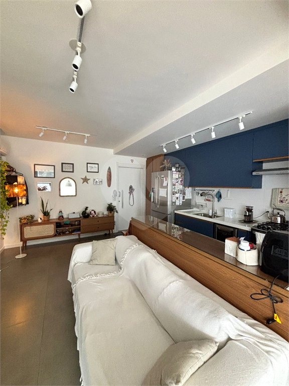Apartamento à venda com 2 quartos, sendo 1 suíte,  em Vila Romana, São Paulo, SP