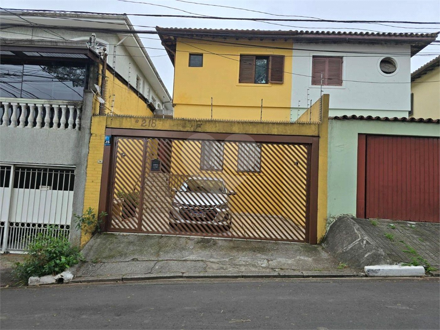Casa à venda com 3 quartos, sendo 1 suíte, em Vila Paulista, São Paulo, SP