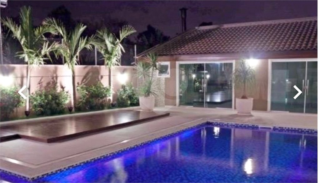 Casa à venda com 4 quartos, sendo 2 suítes, no condomínio Florada da Serra, São Paulo - SP