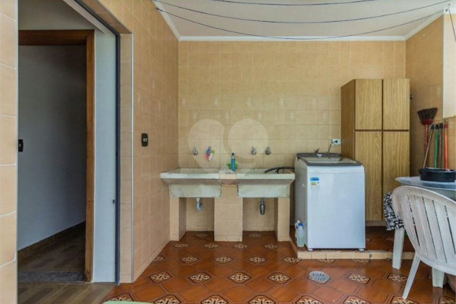 Casa à venda com 3 suítes em Horto, São Paulo, SP