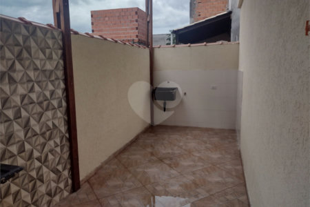 Casa Térrea à venda com 3 quartos, sendo 1 suíte, em Jardim Horto do Ipê, Itaquaquecetuba, SP