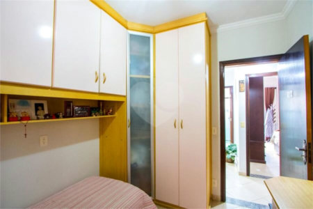 Apartamento à venda com 3 quartos, sendo 1 suíte, em Vila Assunção, Santo André, SP