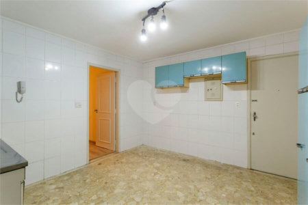 Apartamento à venda com 2 quartos, sendo 1 suíte, em Vila Uberabinha, São Paulo, SP
